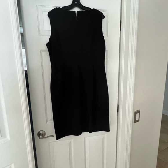 Calvin Klein Women's Black Sleeveless Sheath Dress with Starburst - Picture 3 of 3